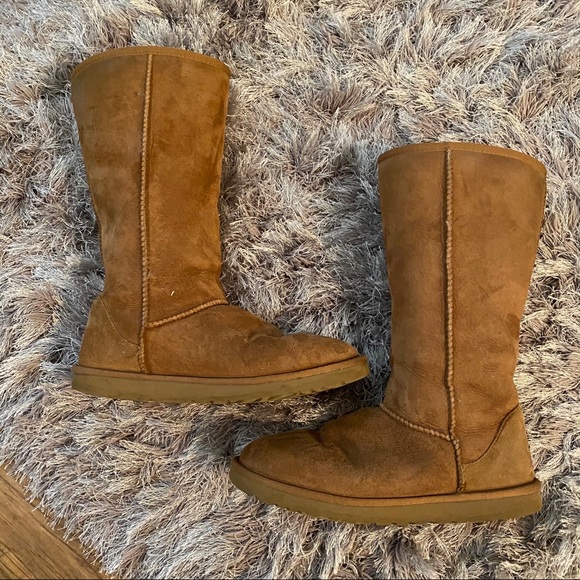 Classic Tall Uggs - Picture 5 of 7